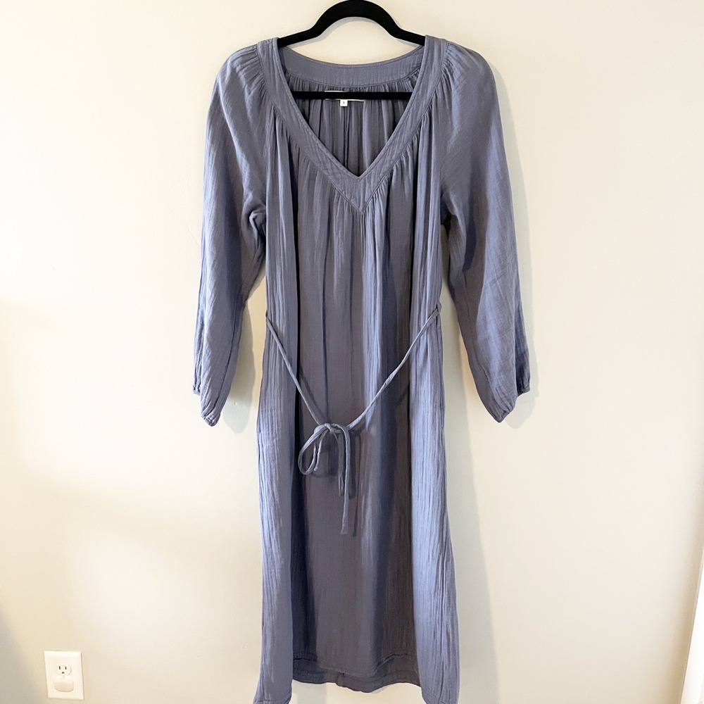 XiRENA Dusty Blue Midi Dress with Tie Waist